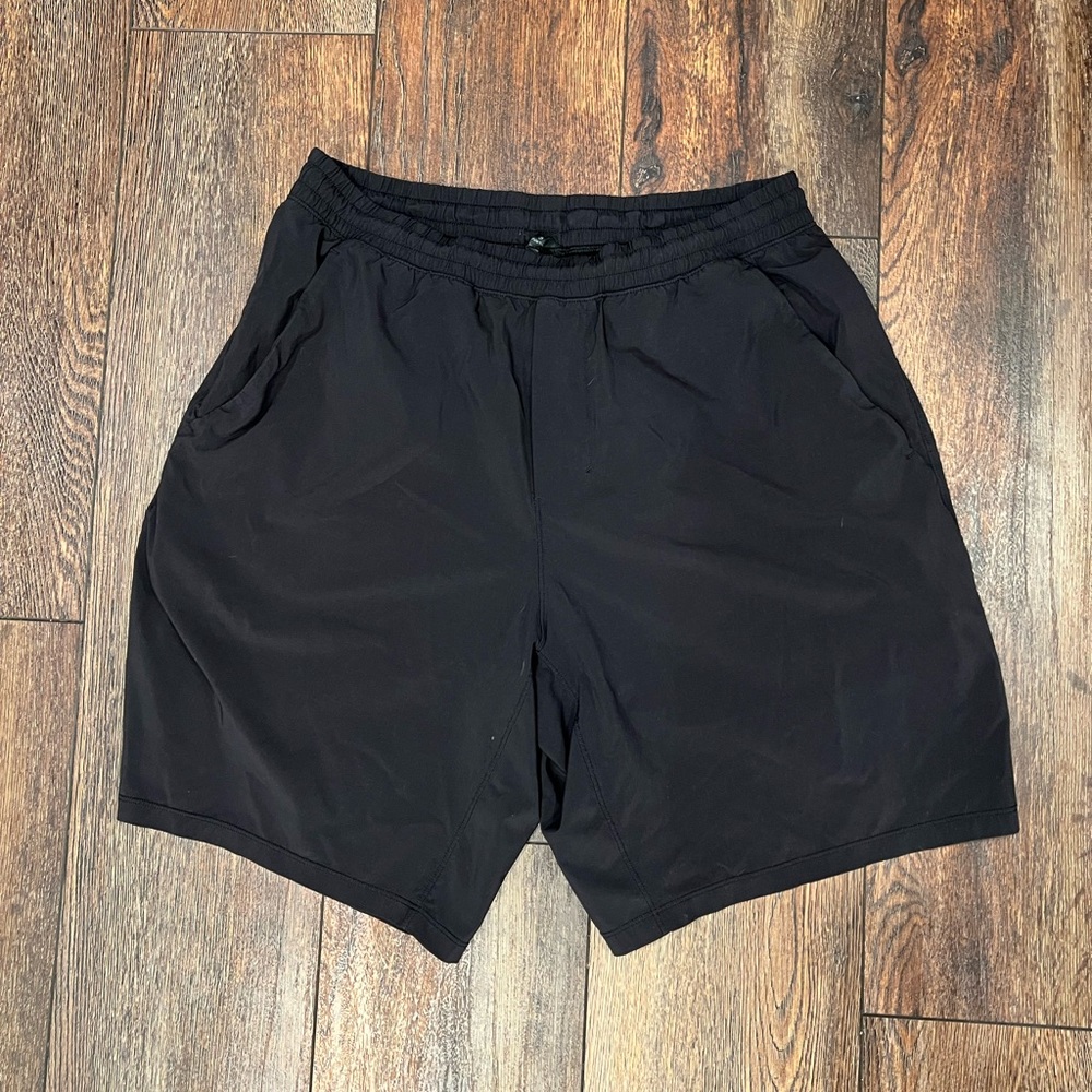 Lululemon men’s athletic shorts size large